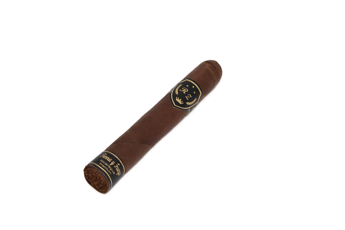 Tierra Y Fuego Toro